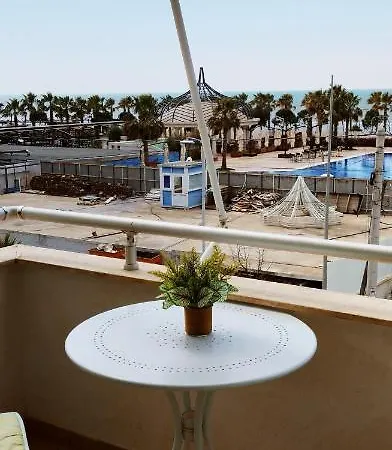 Seaside For Holidays Apartment